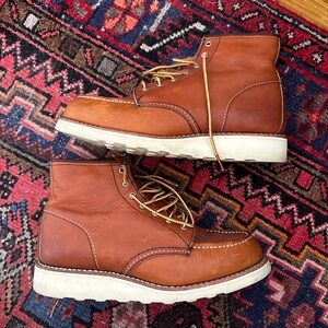 Women’s Heritage Red Wing Boots